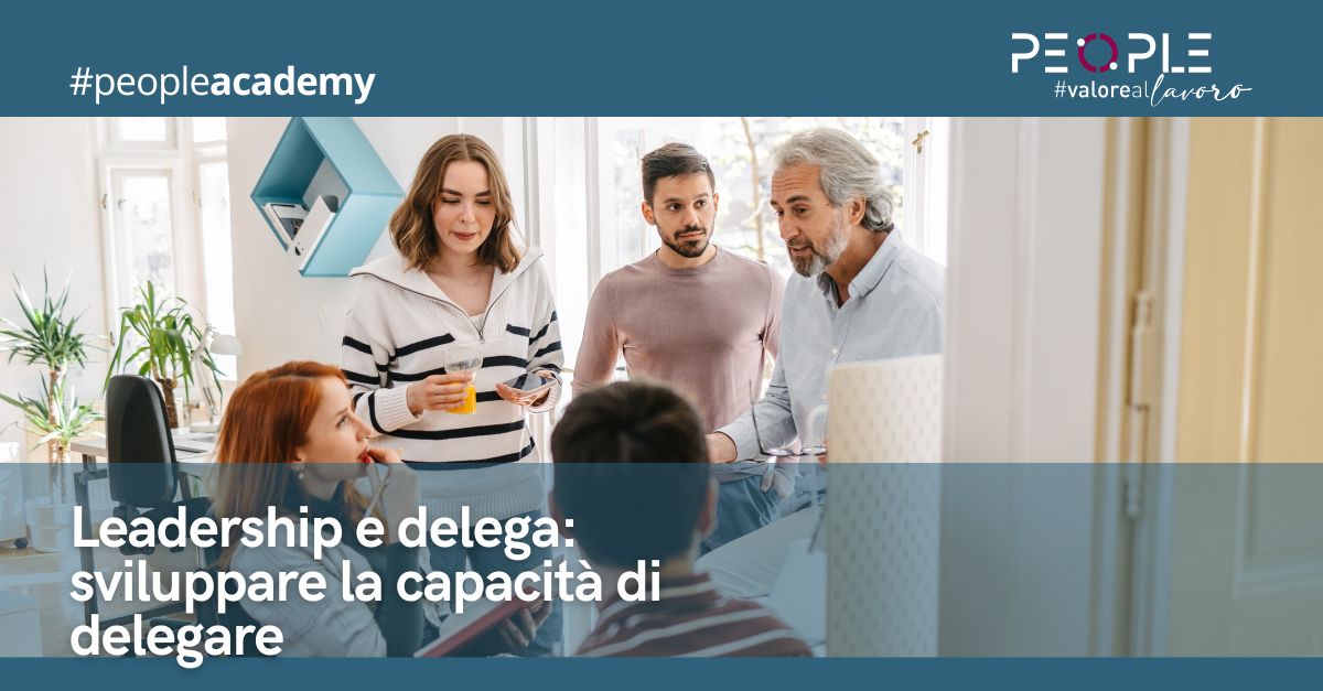 Manager che delega attività al team – delega efficace e leadership